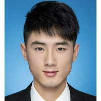 卞教员 照片