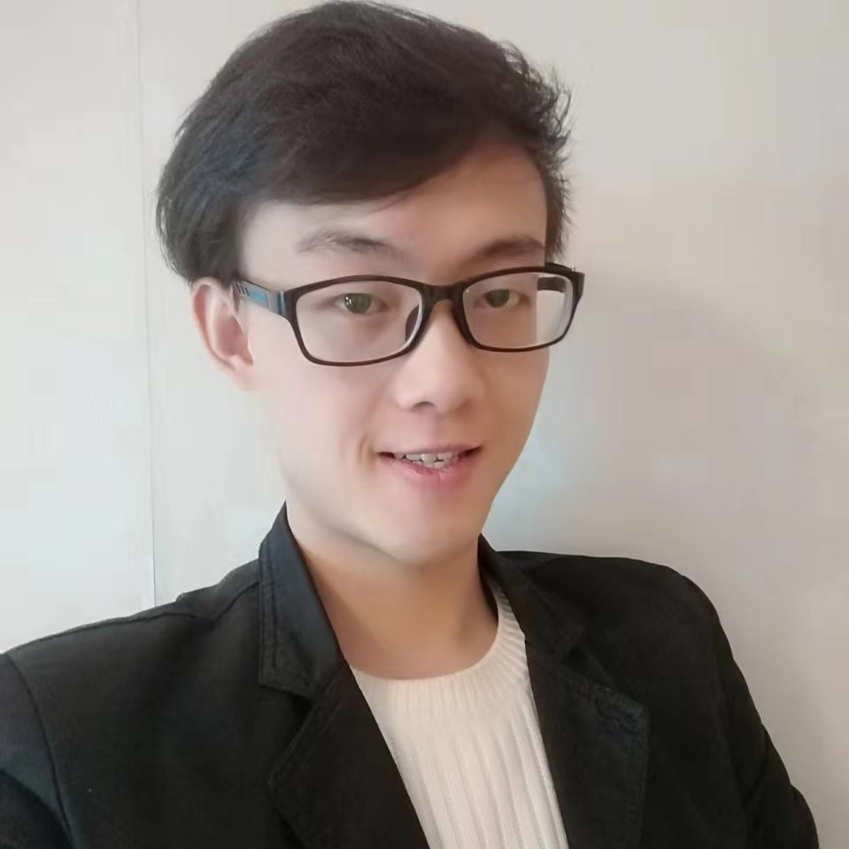 张教员 照片