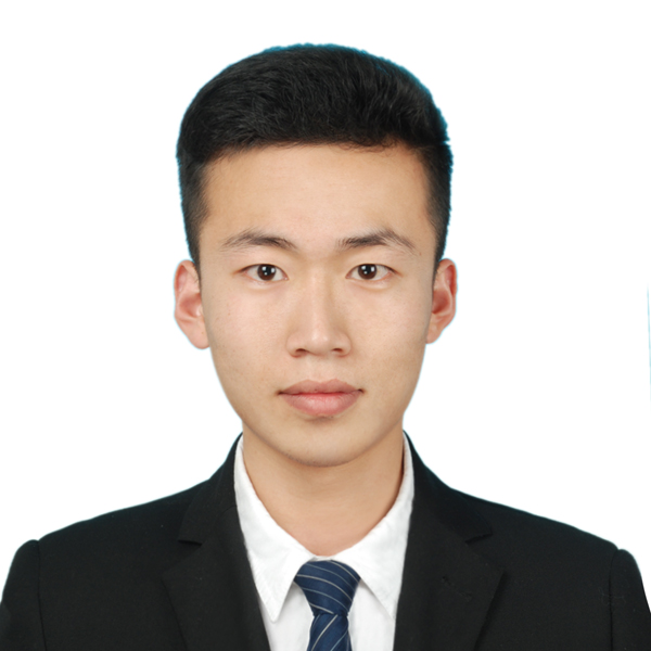 潘教员 照片