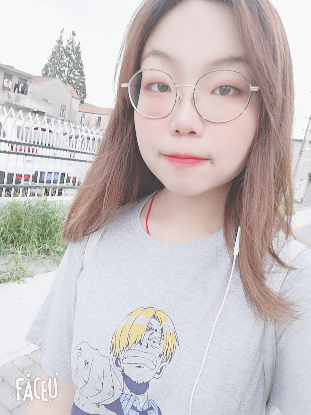凌教员 照片