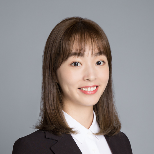 潘教员 照片