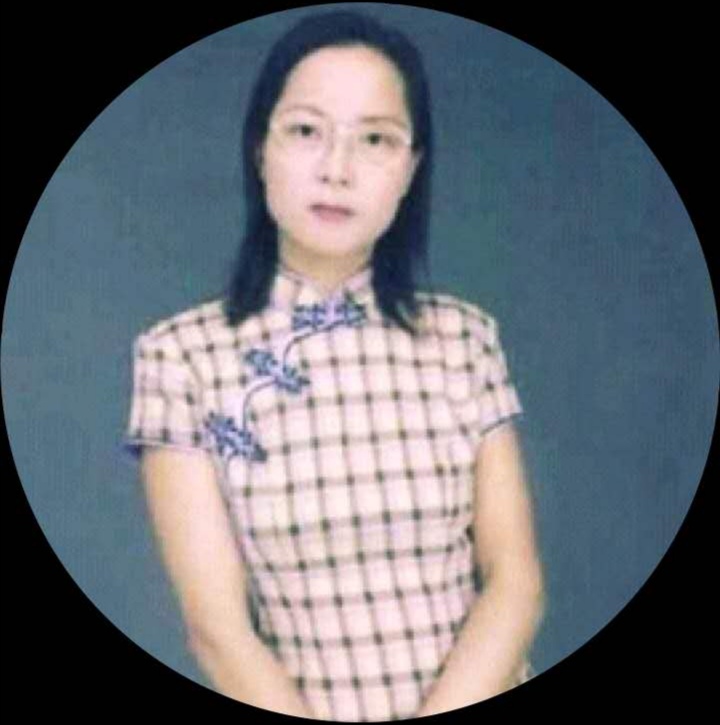 范教员 照片