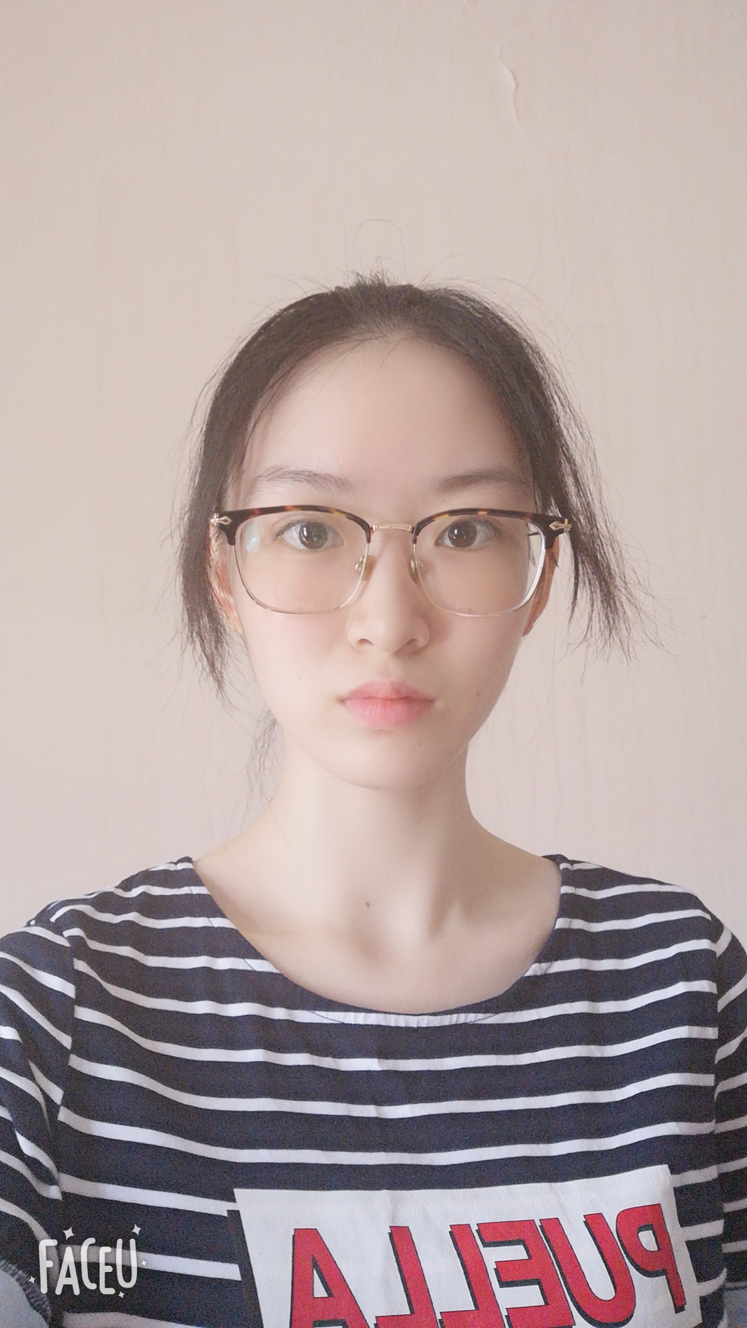 王教员 照片