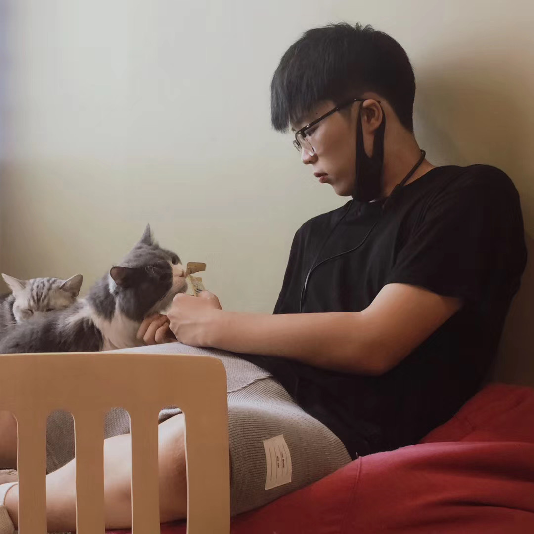 傅教员 照片