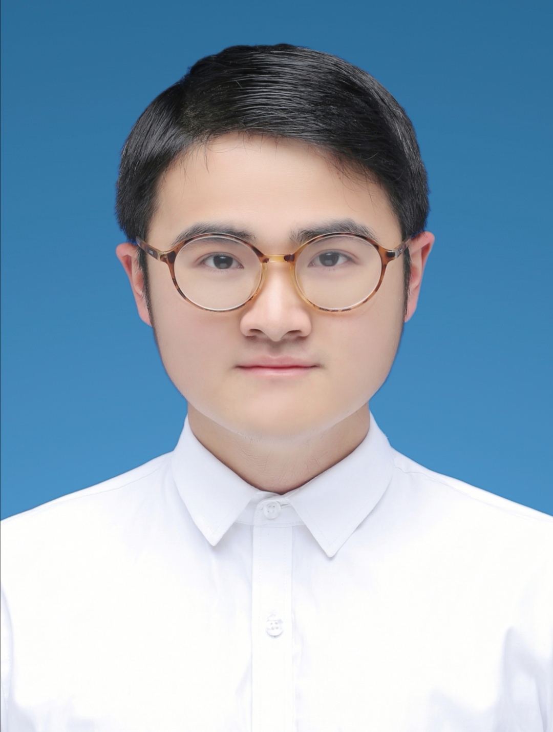 李教员 照片