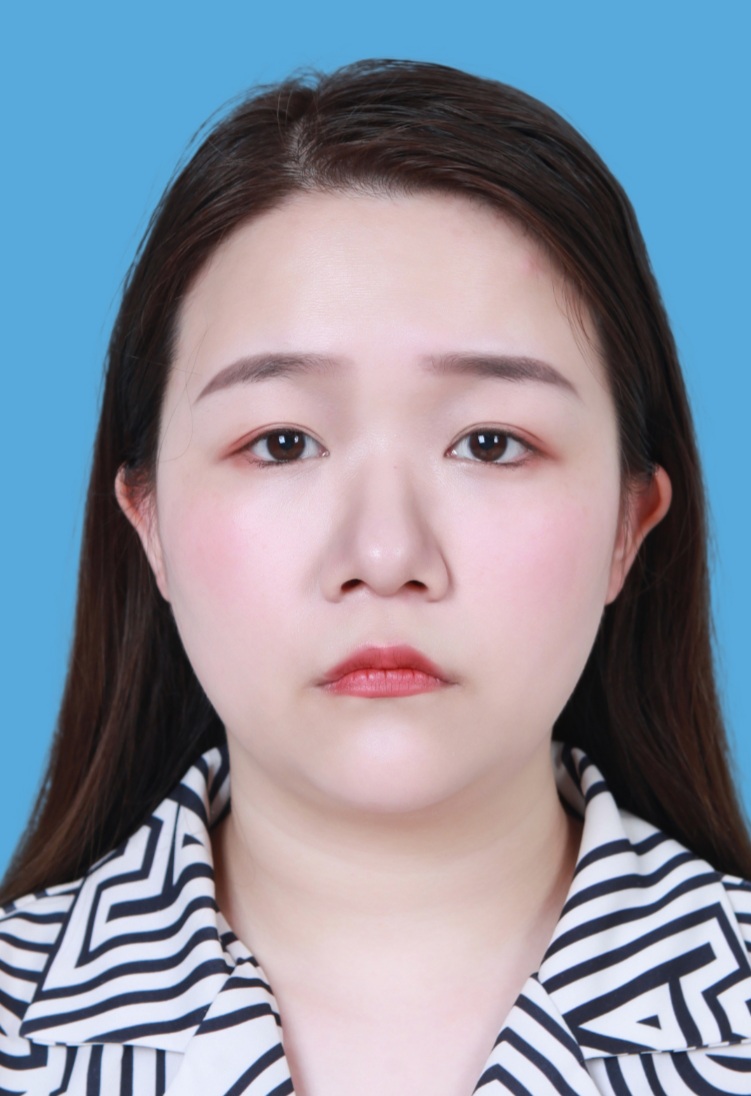 陈教员 照片