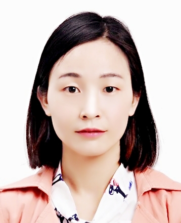 任教员 照片