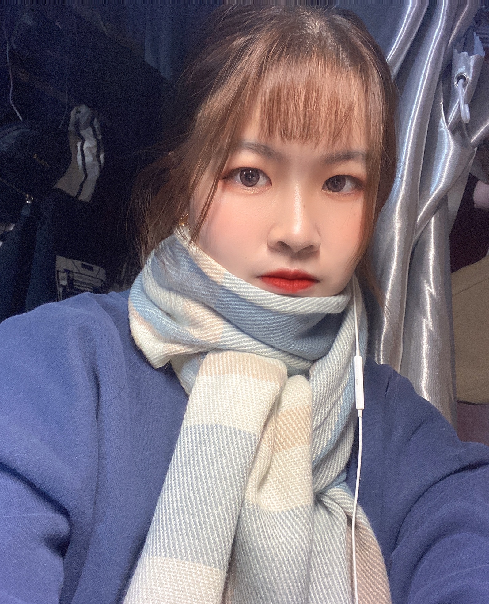邬教员 照片