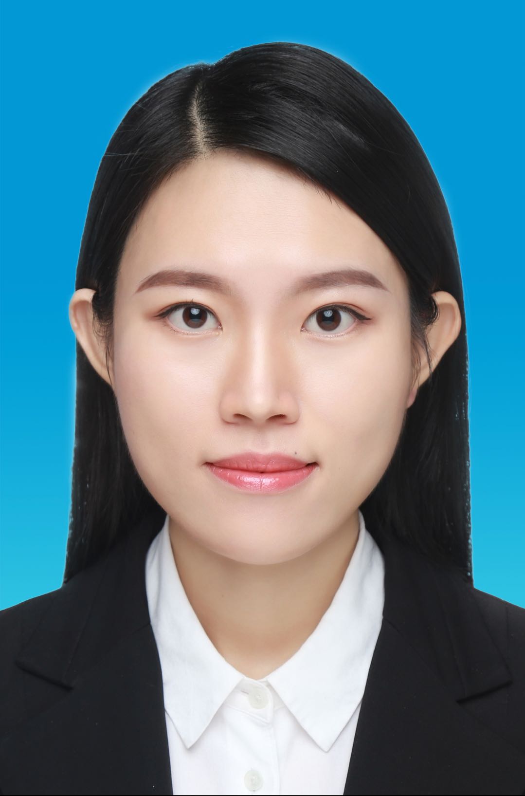 潘教员 照片