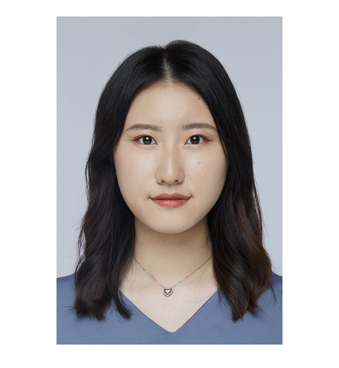 何教员 照片