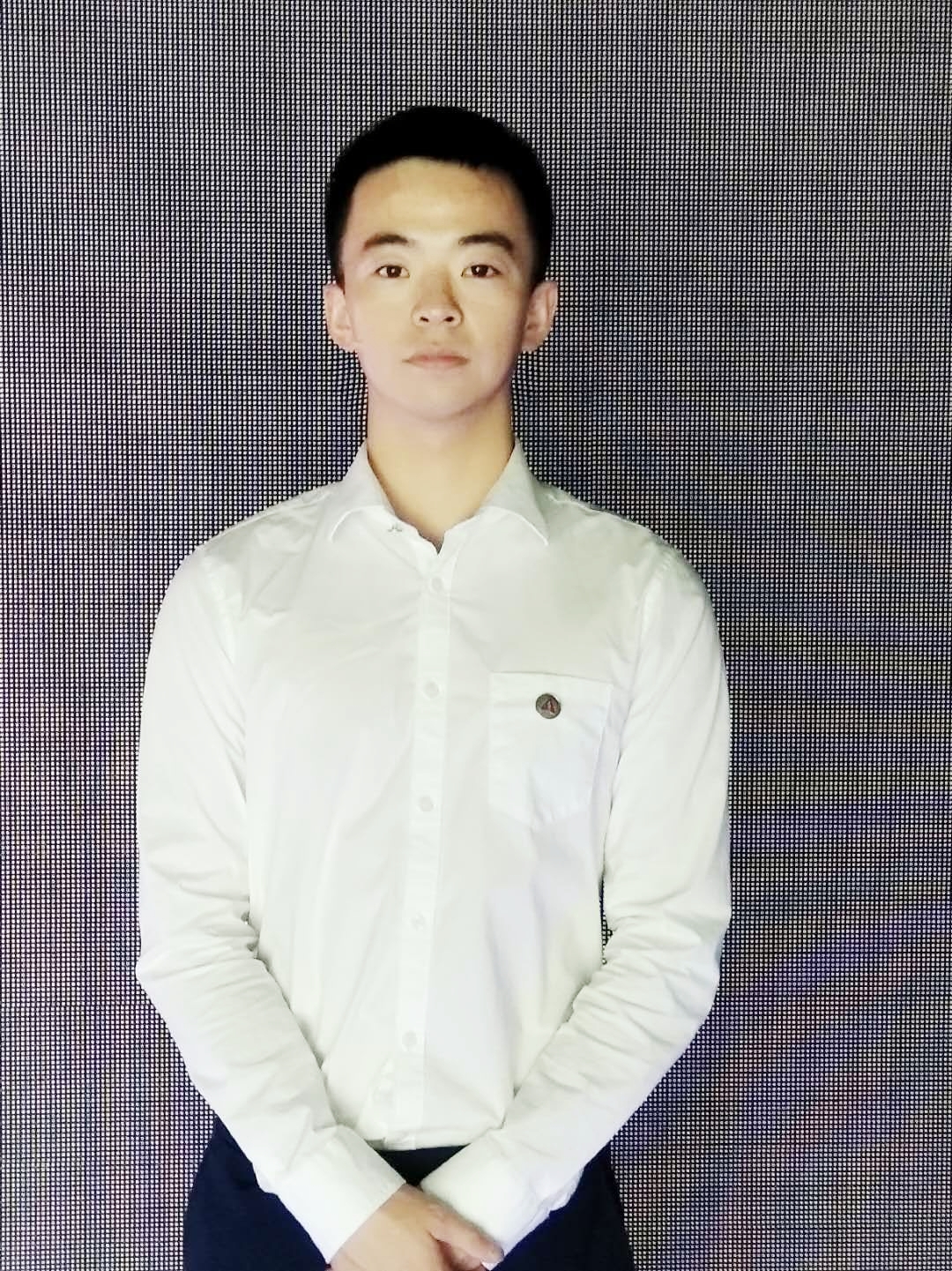 石教员 照片