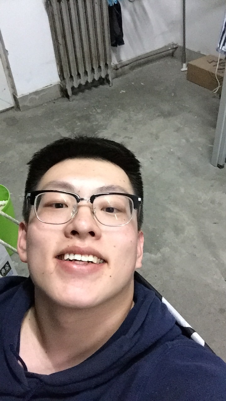 张教员 照片