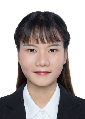 潘教员 照片