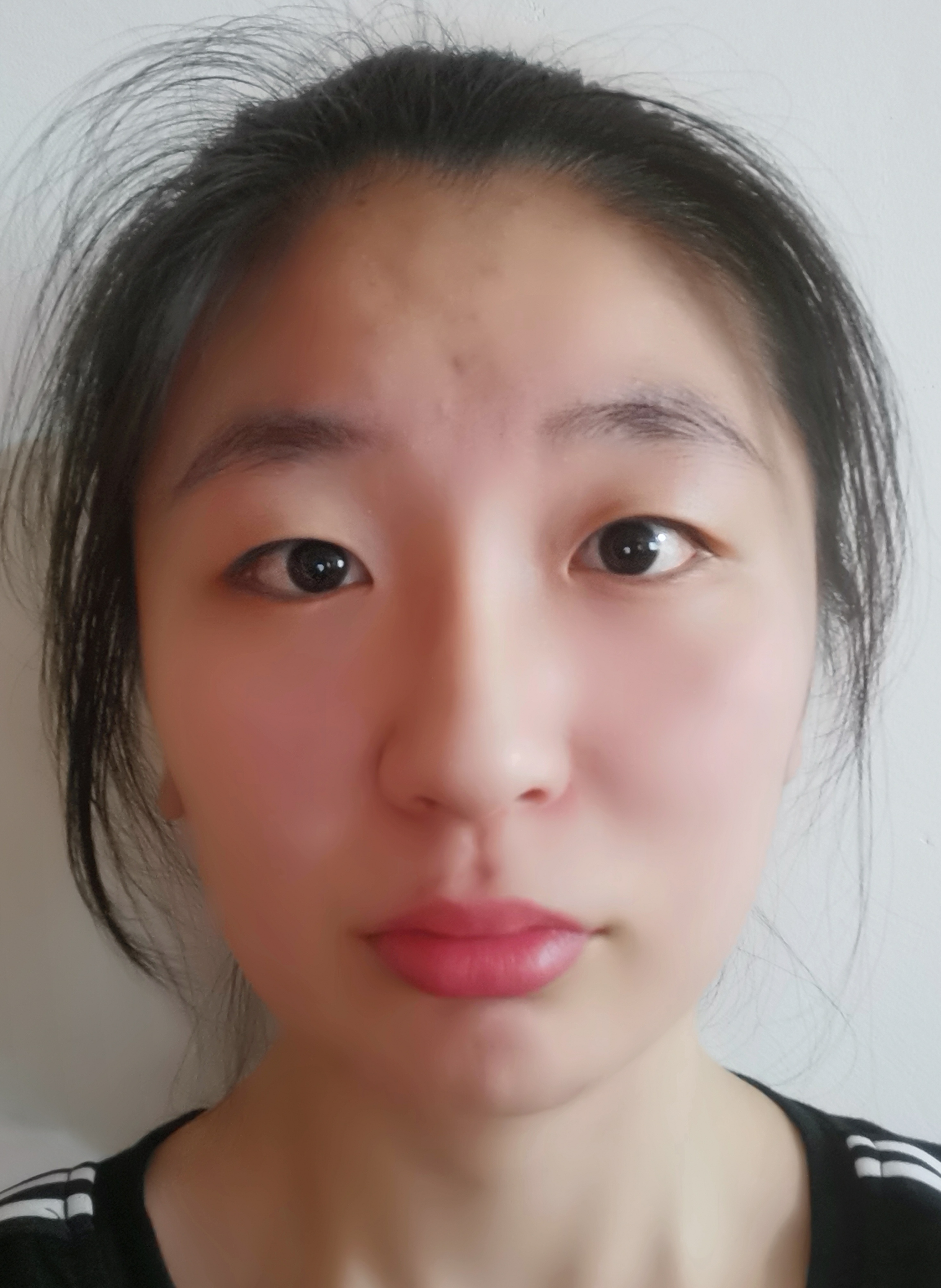 薄教员 照片