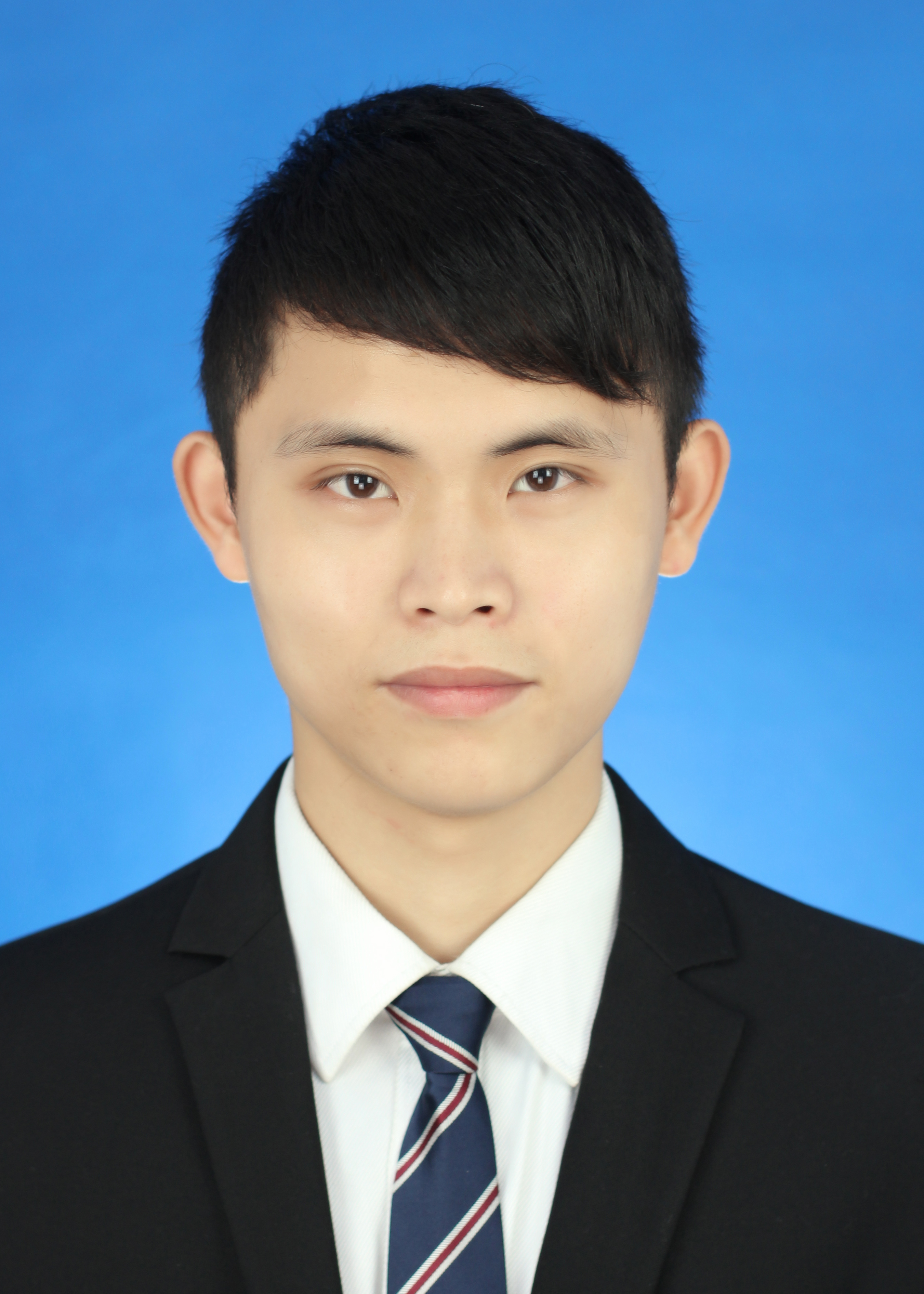 李教员 照片