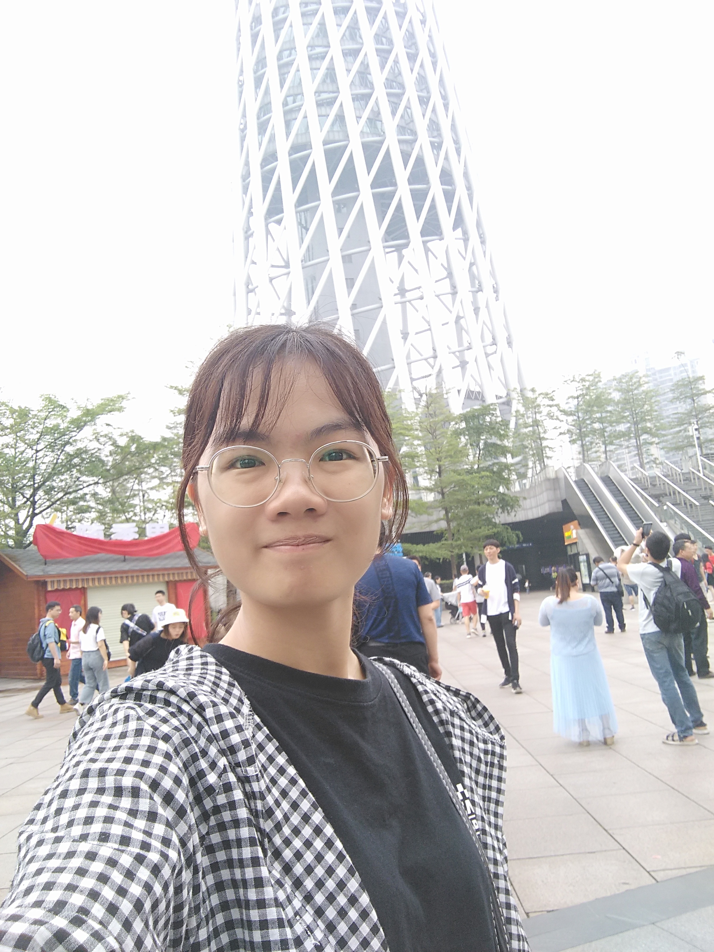 吴教员 照片