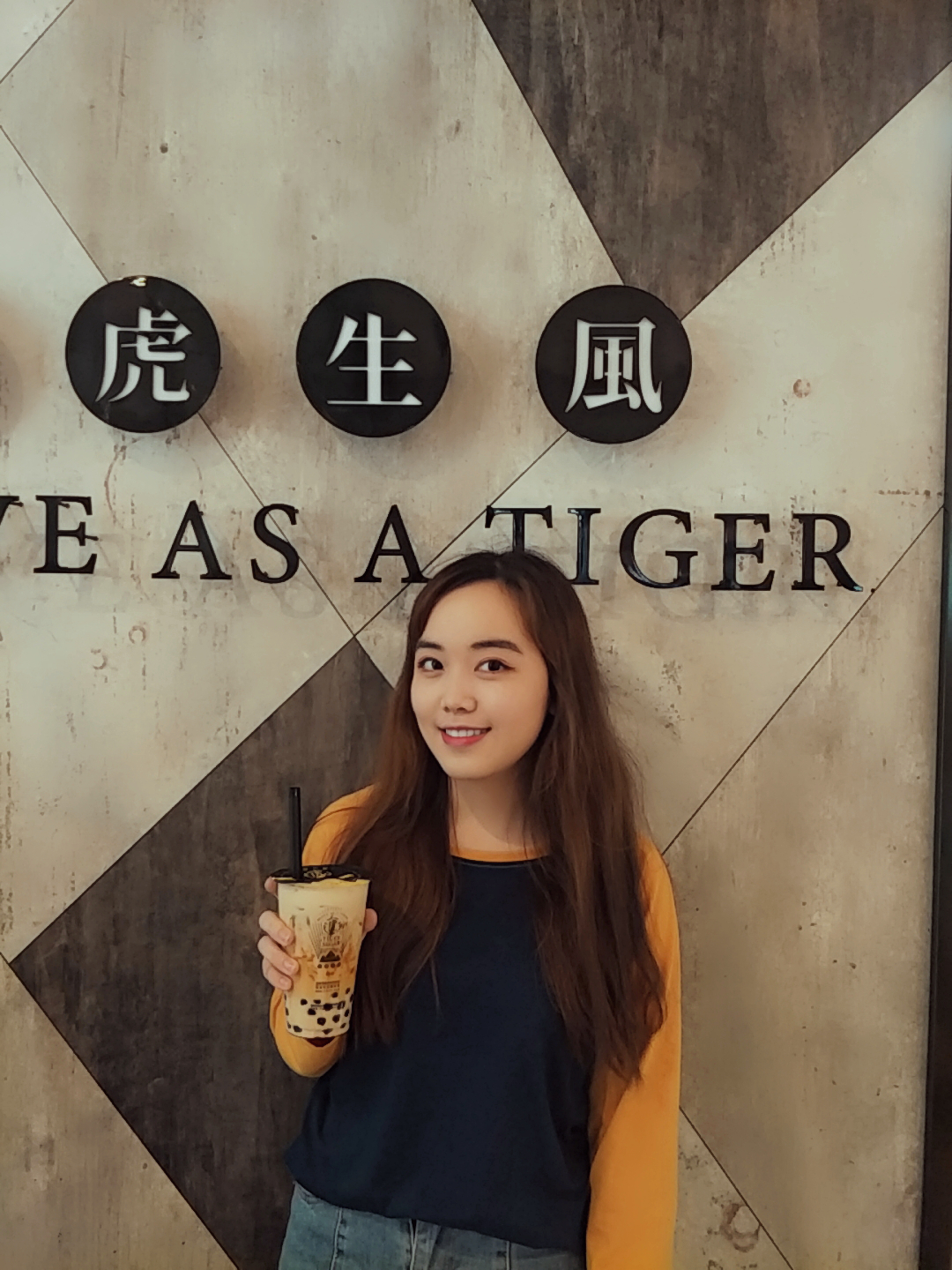 吴教员 照片