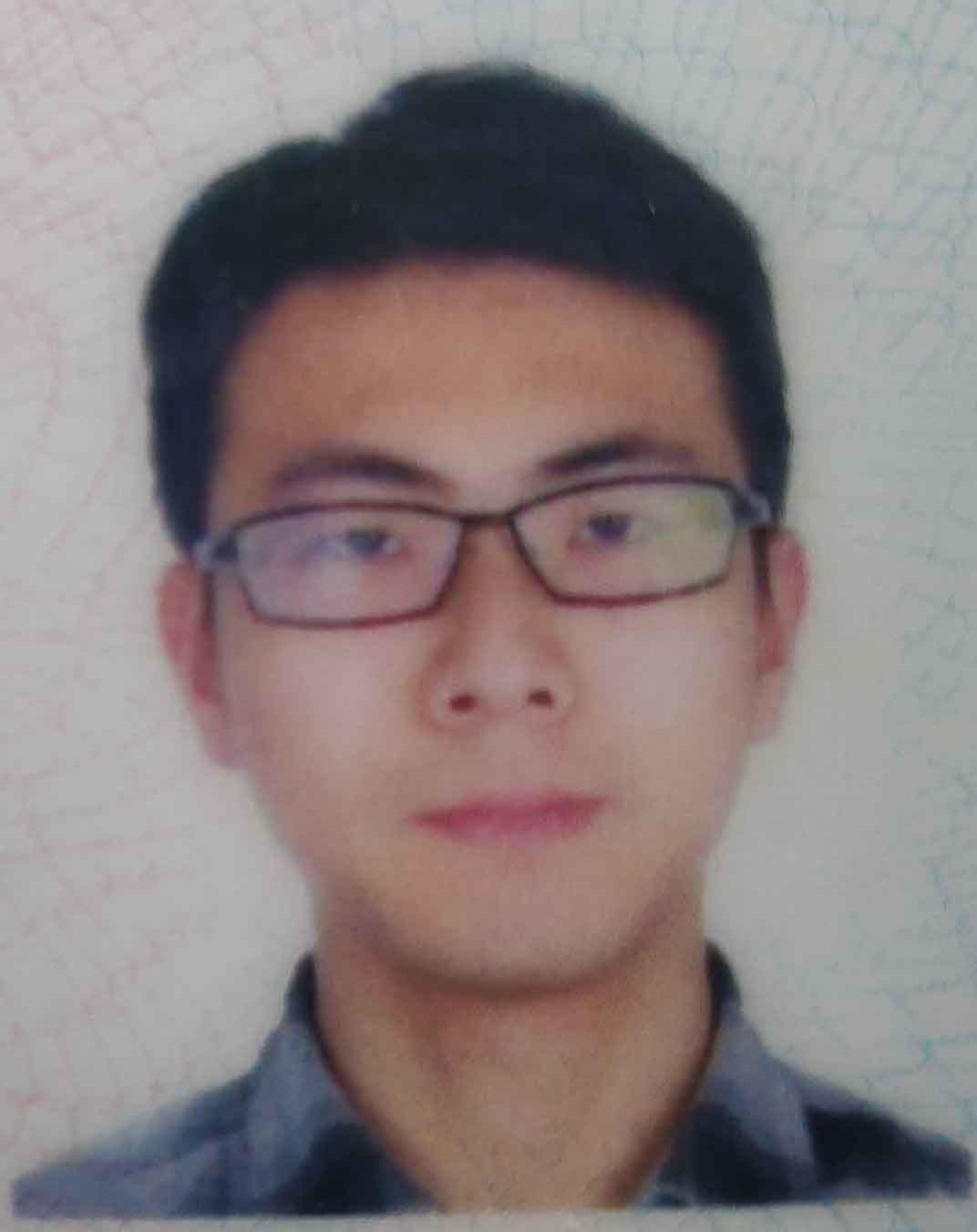梁教员 照片