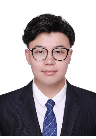 李教员 照片