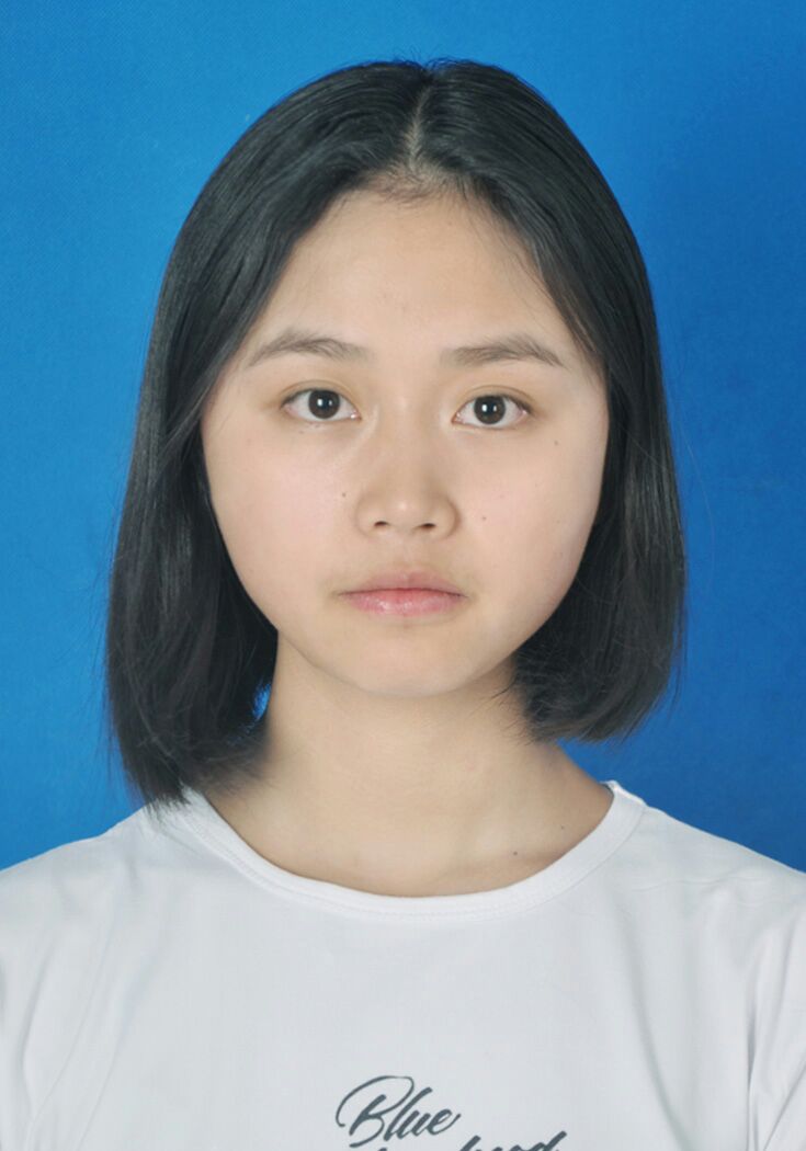 李教员 照片