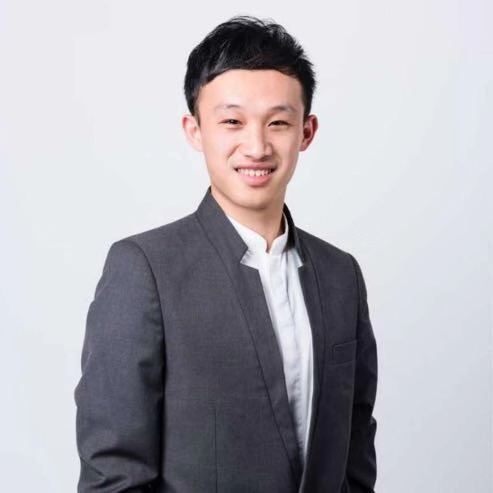 胡教员 照片