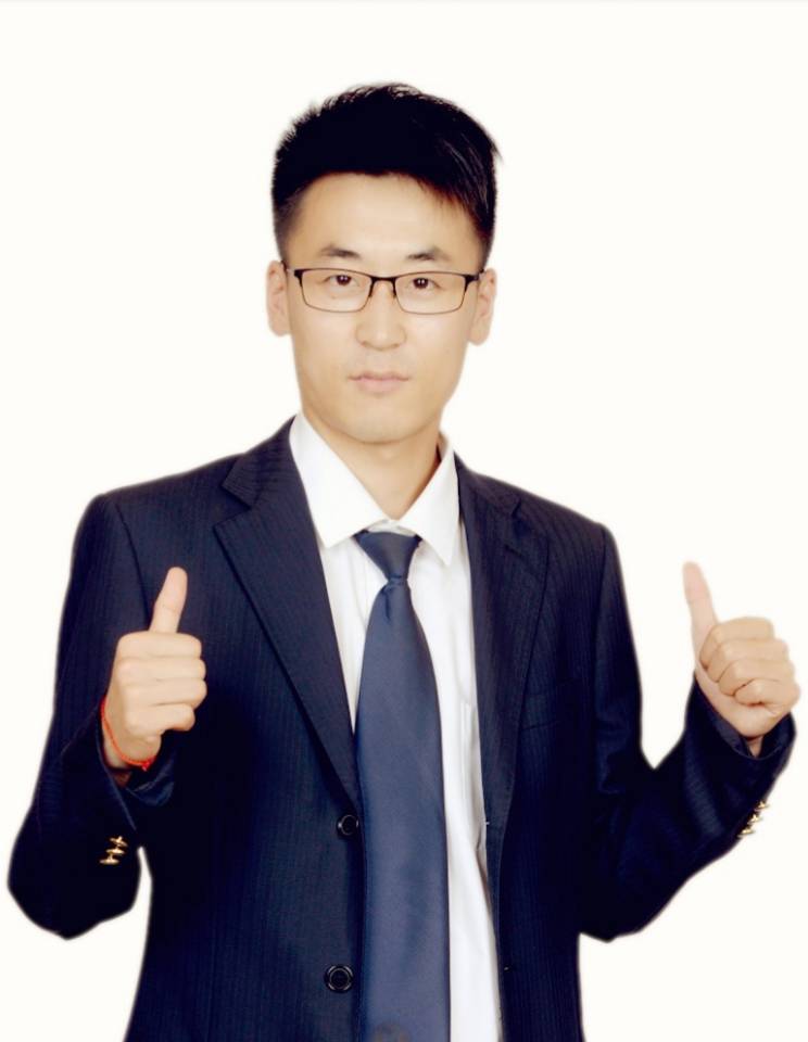 张教员 照片