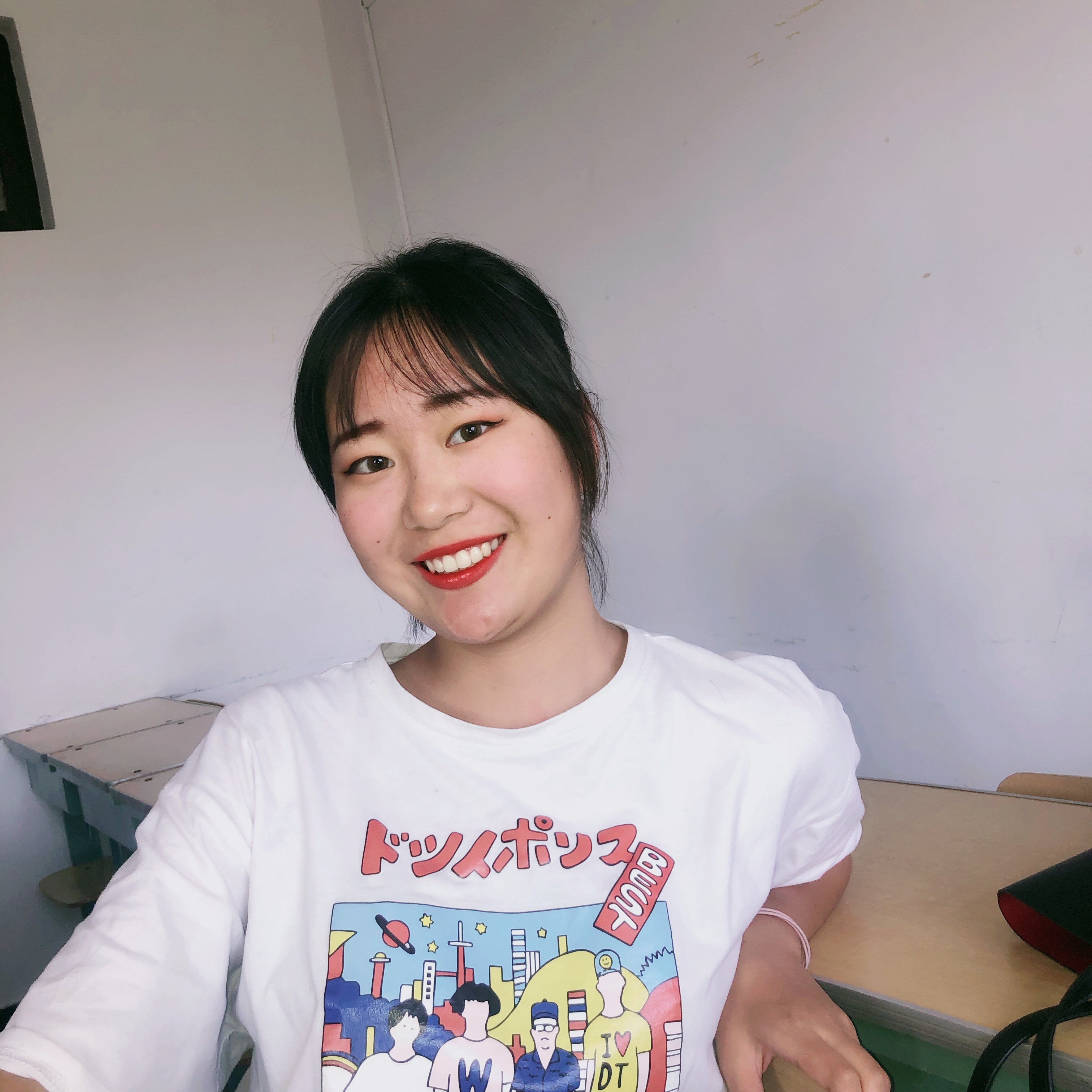 王教员 照片