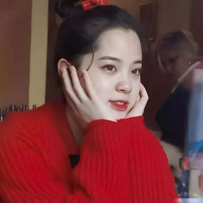 香教员 照片