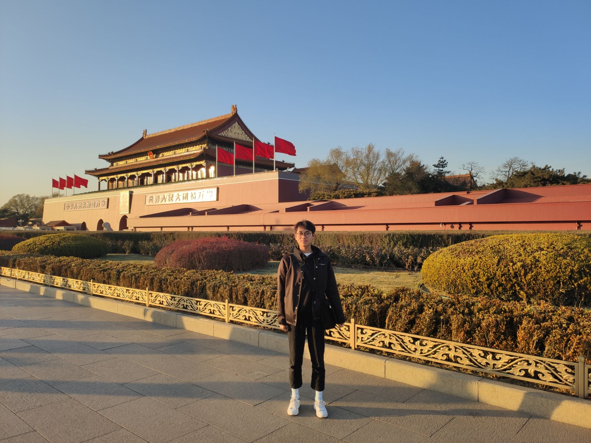 吴教员 照片