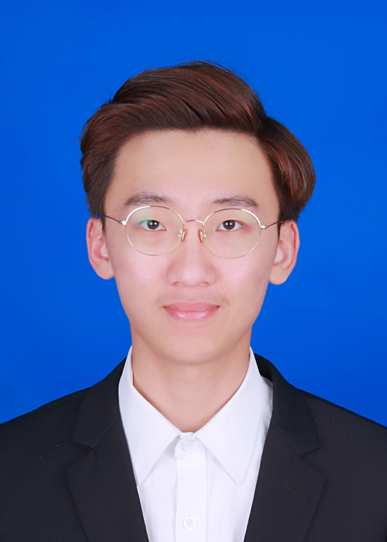 张教员 照片