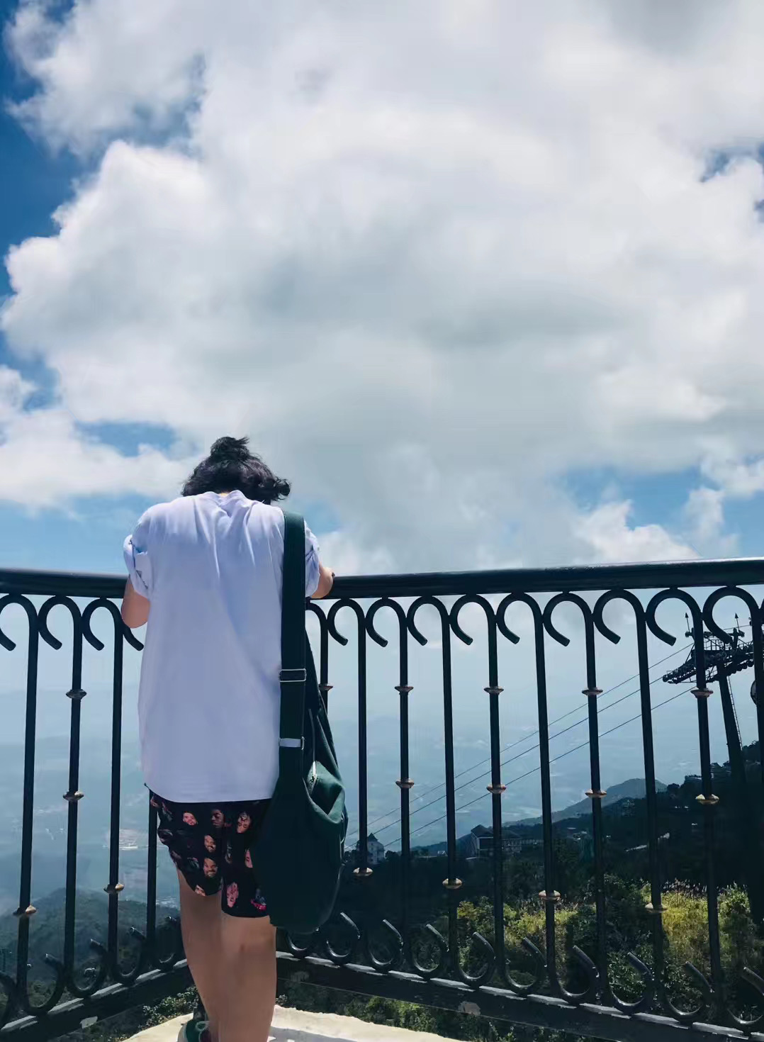 张教员 照片