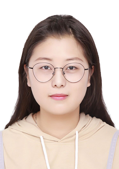 杨教员 照片