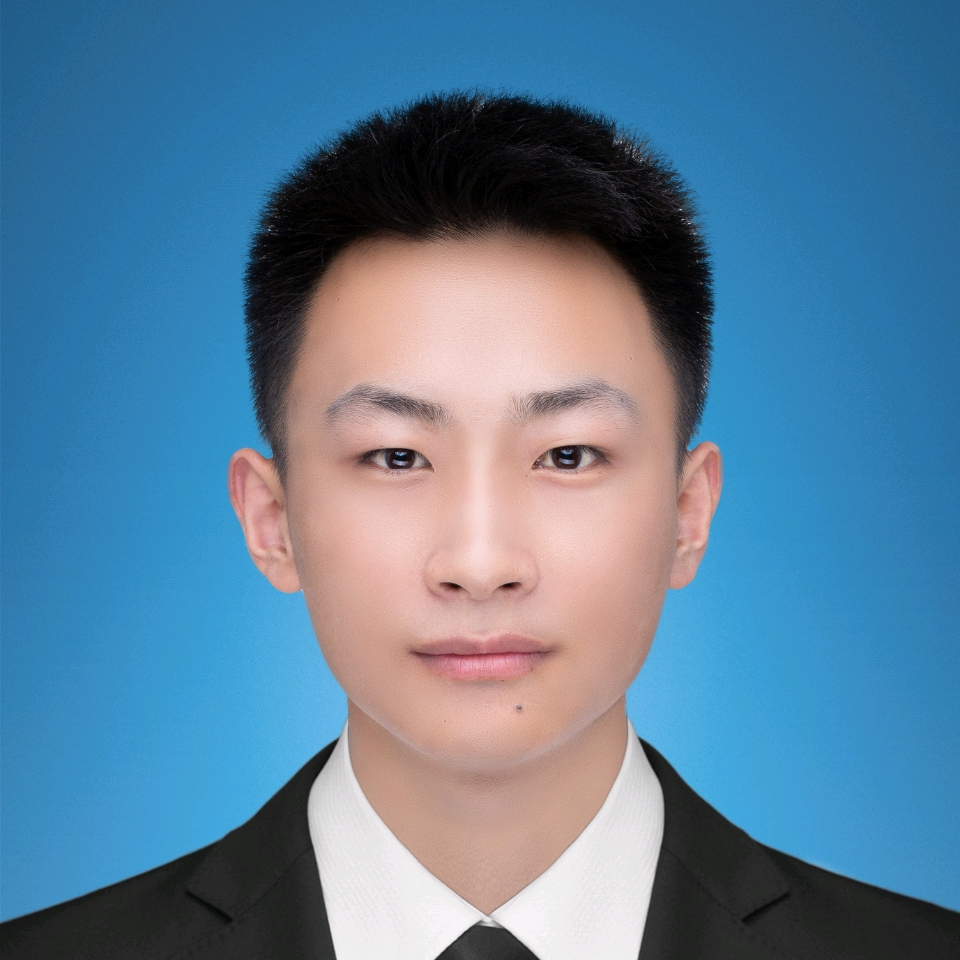 王教员 照片