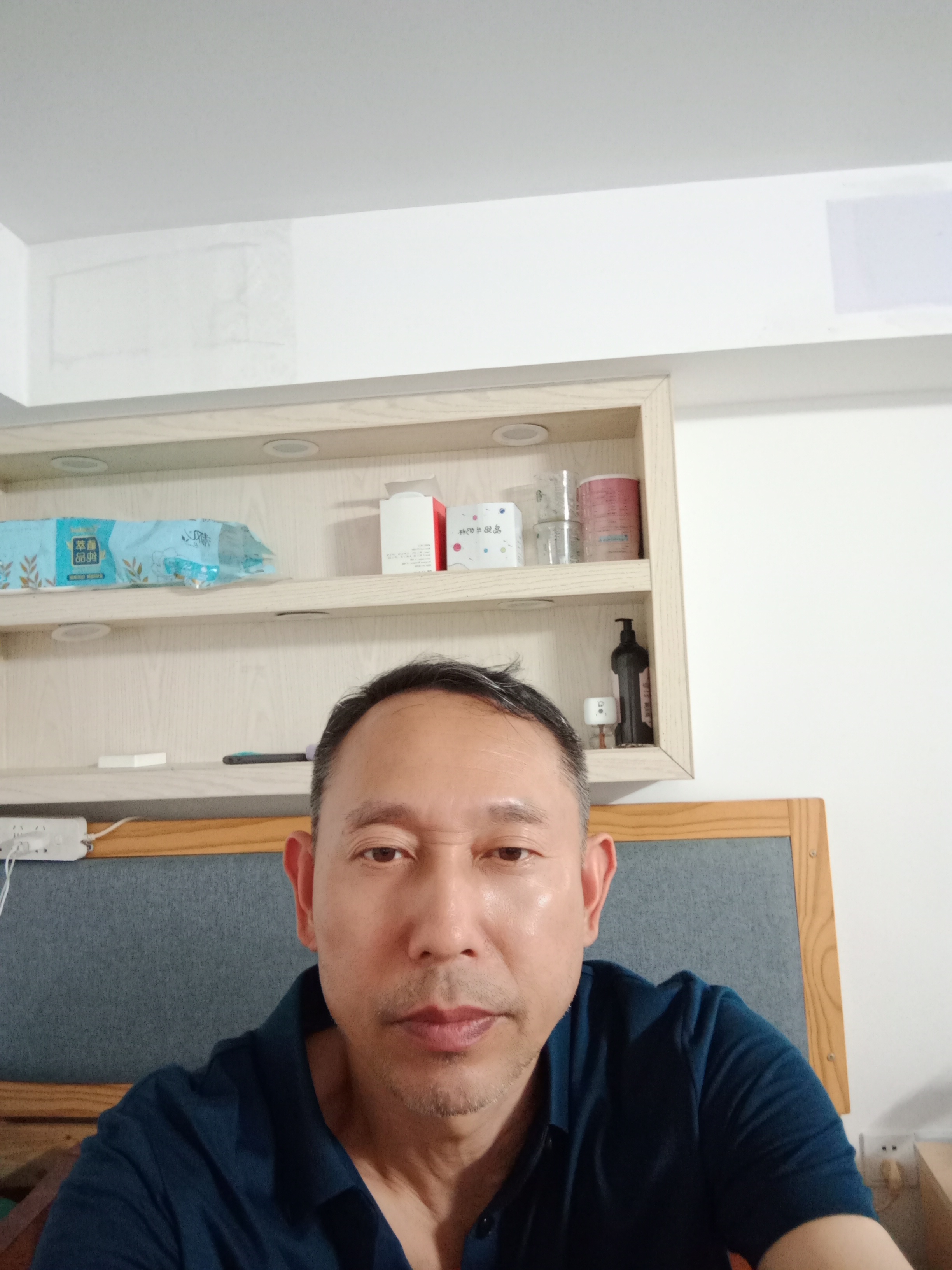 江教员 照片