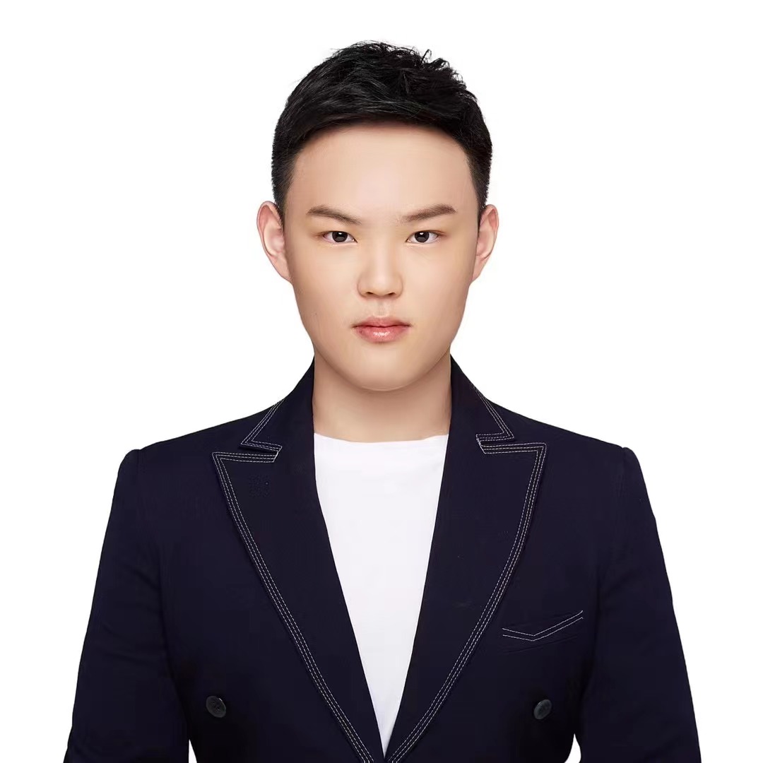 王教员 照片