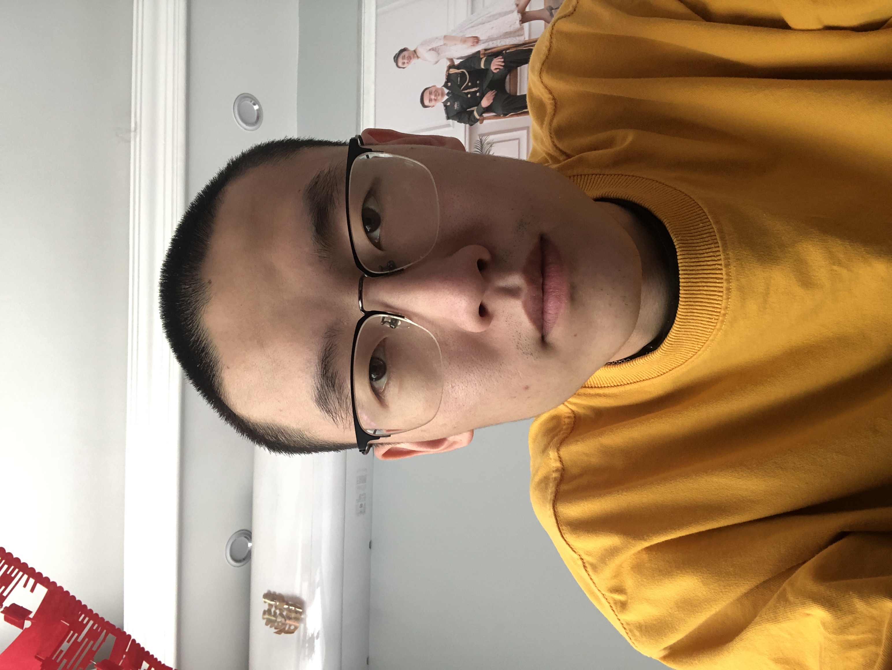 索教员 照片
