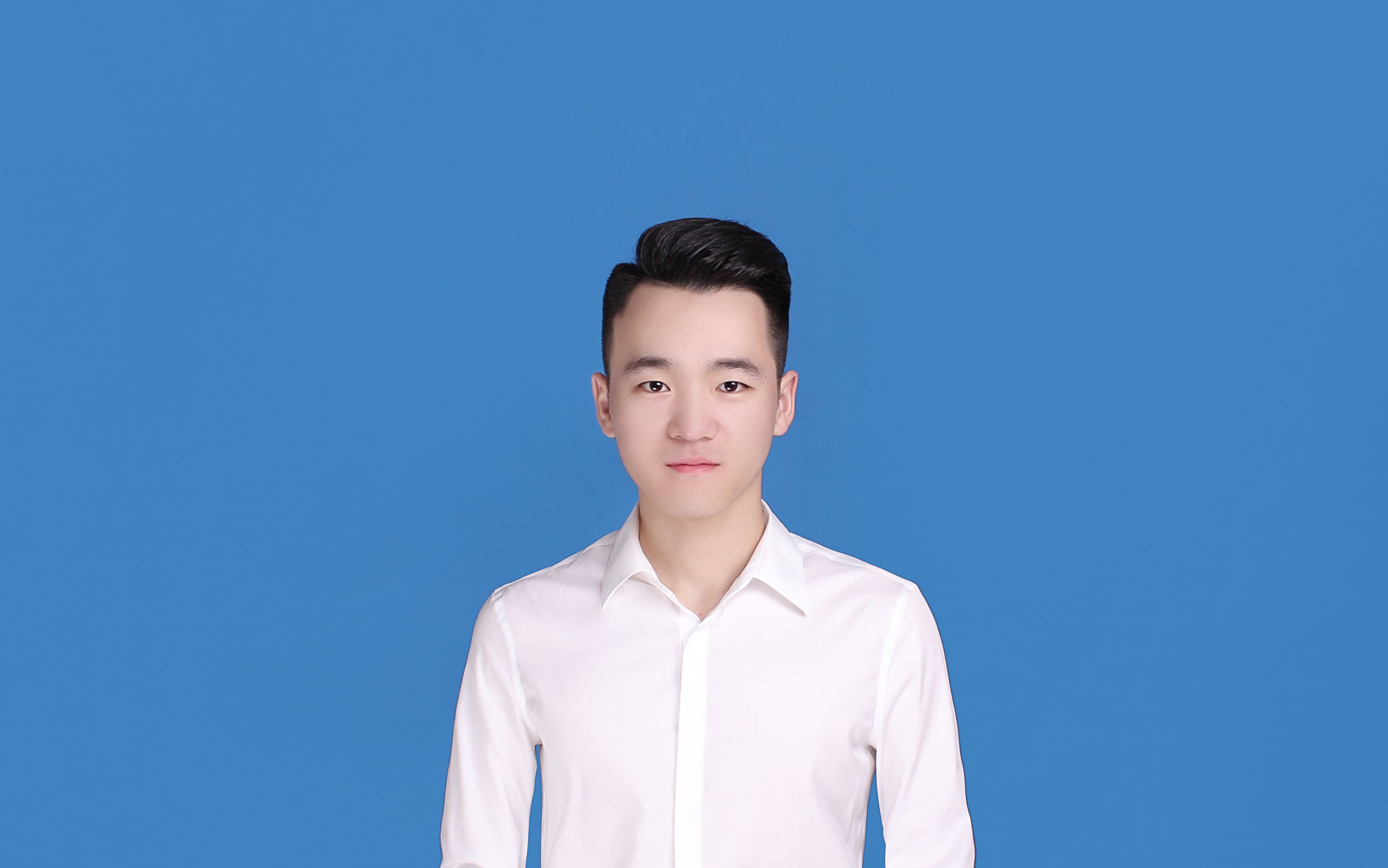 单教员 照片
