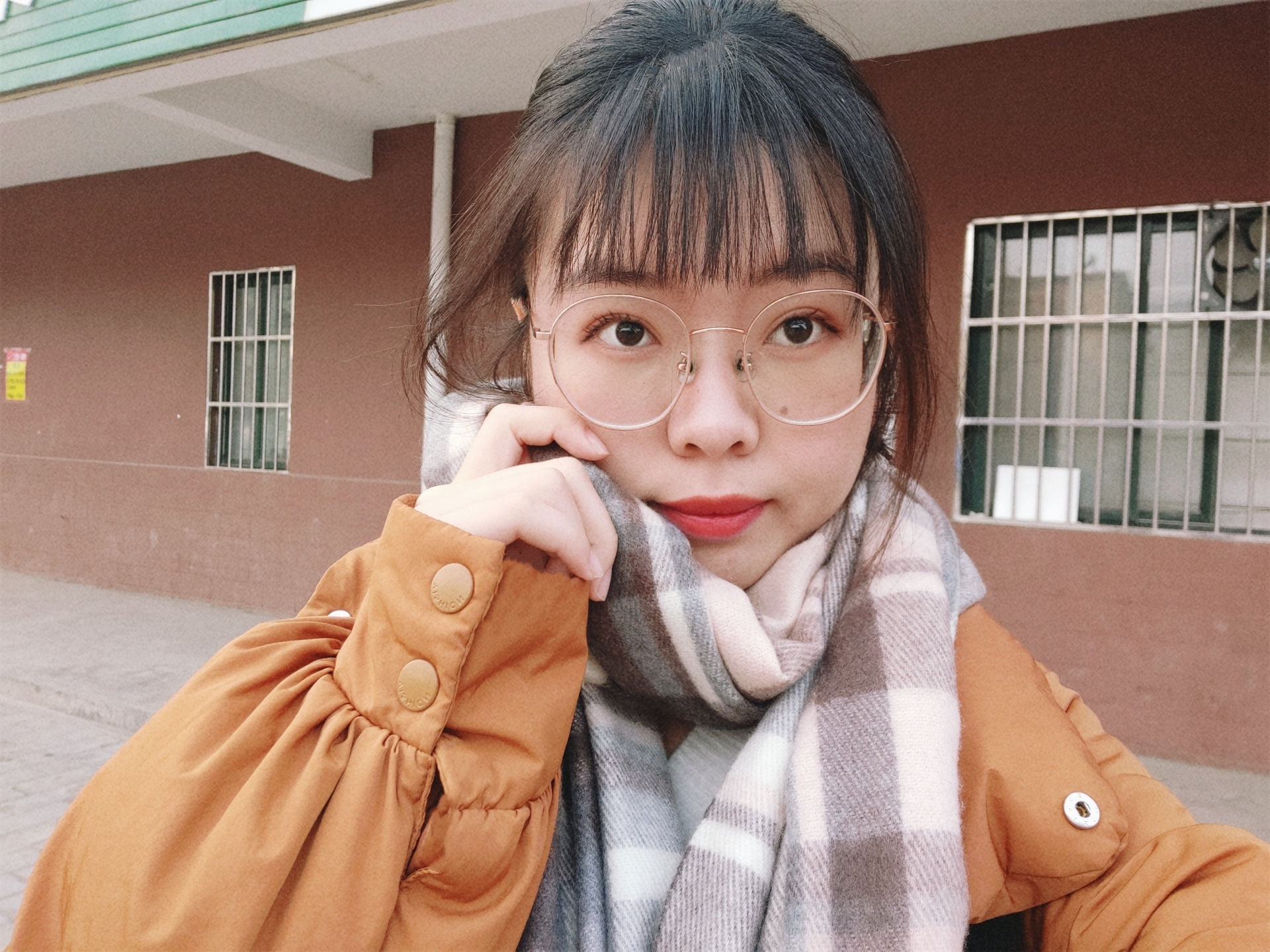 胡教员 照片