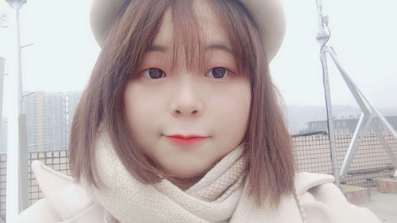 叩教员 照片