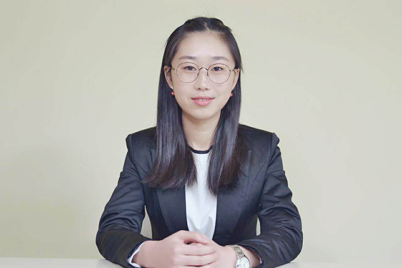 韩教员 照片