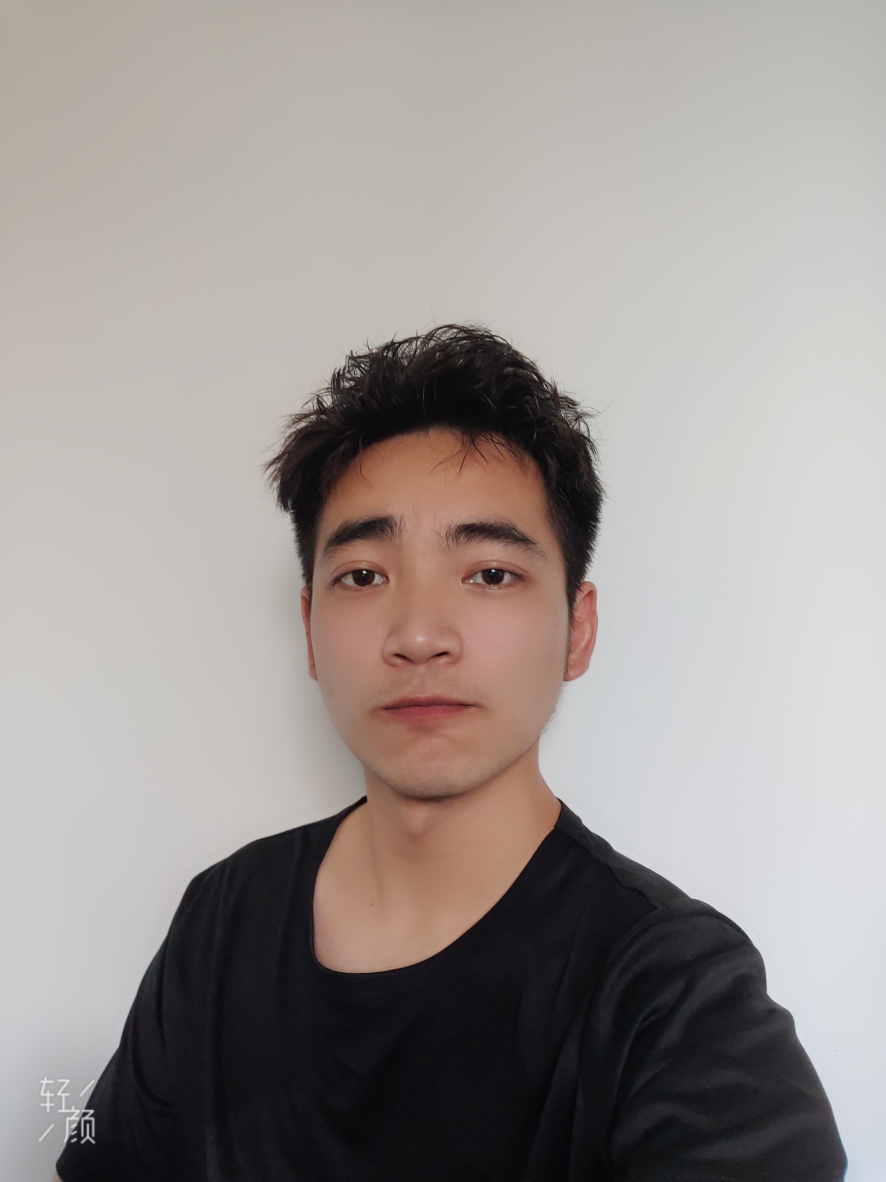 储教员 照片