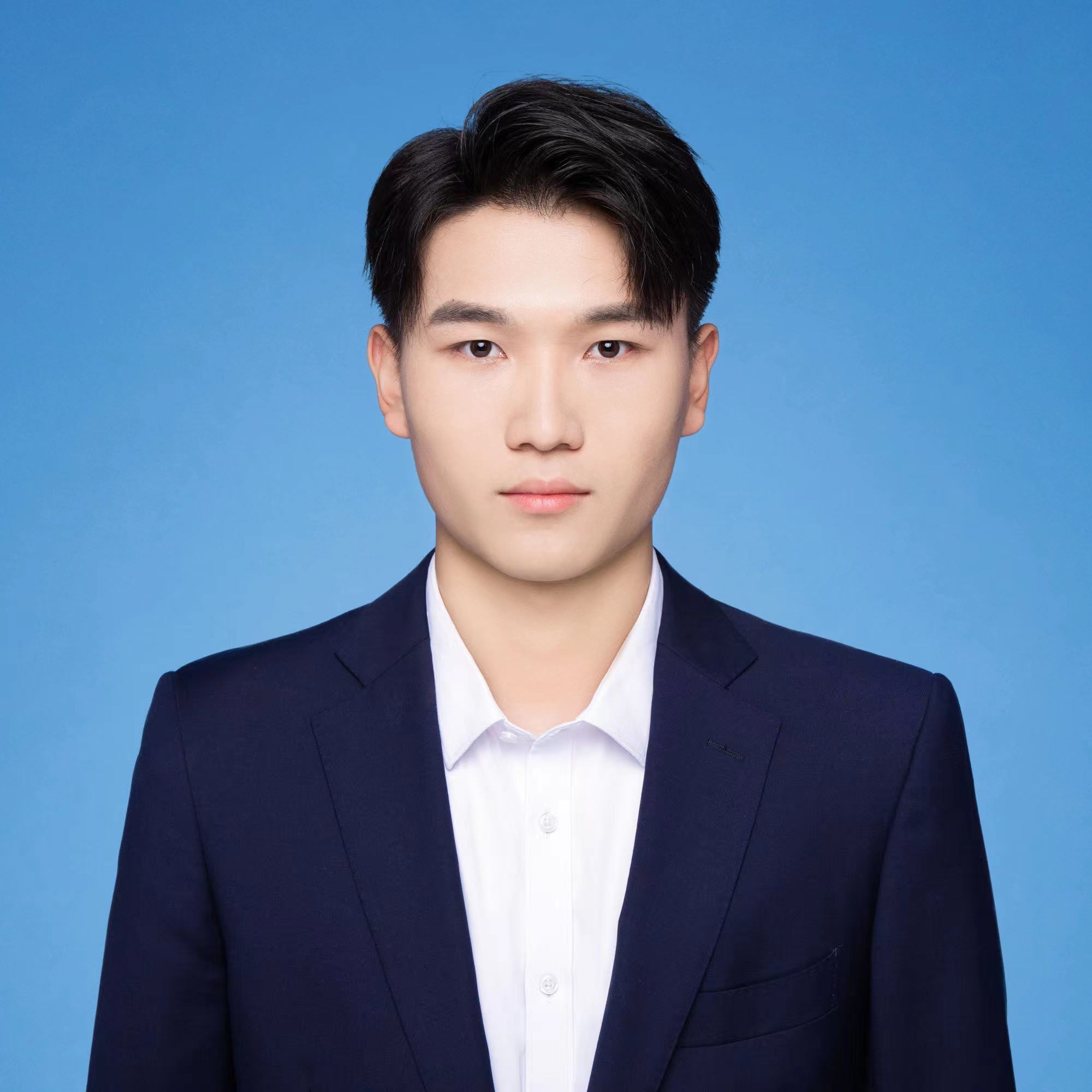任教员 照片