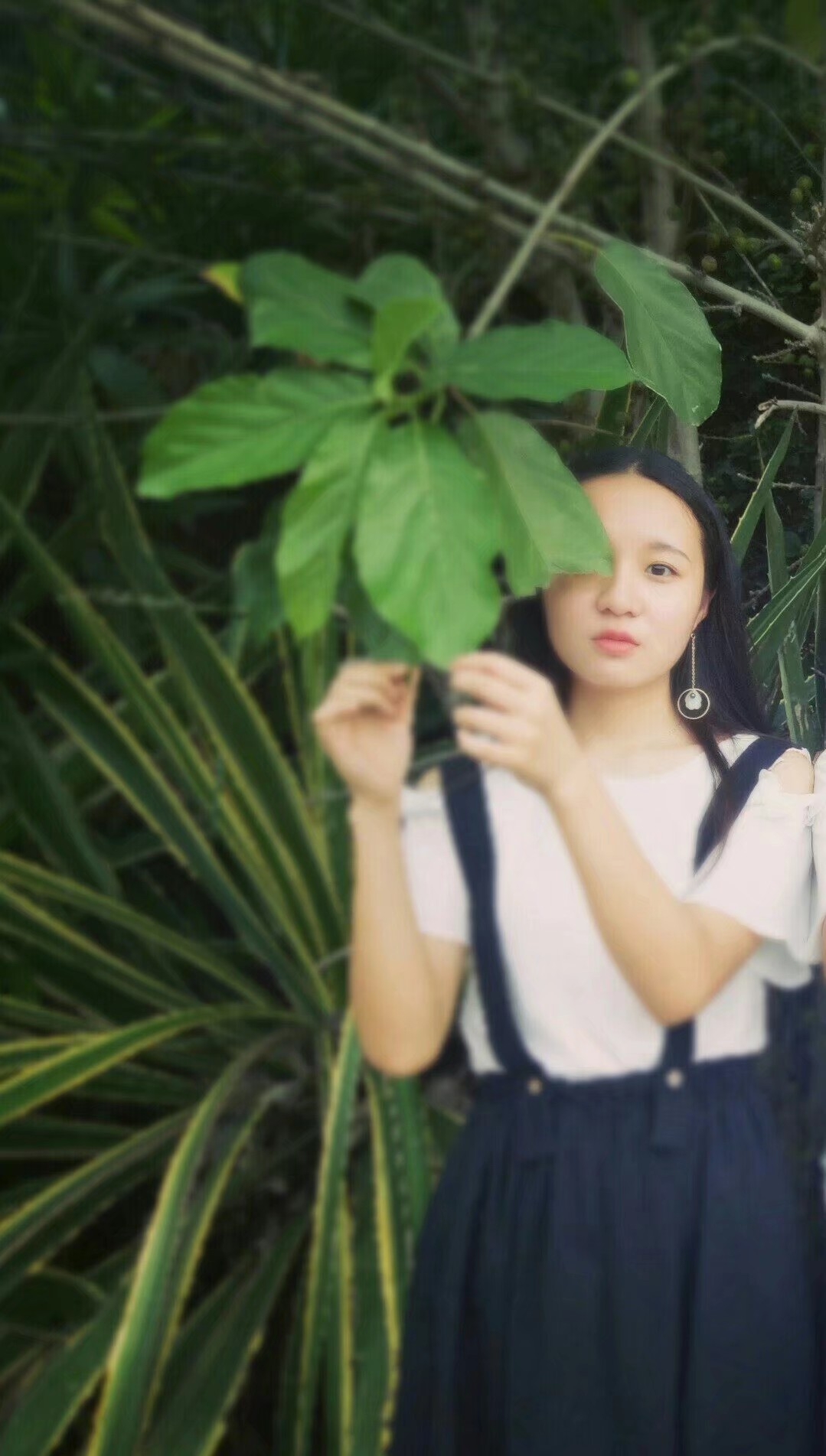 颜教员 照片