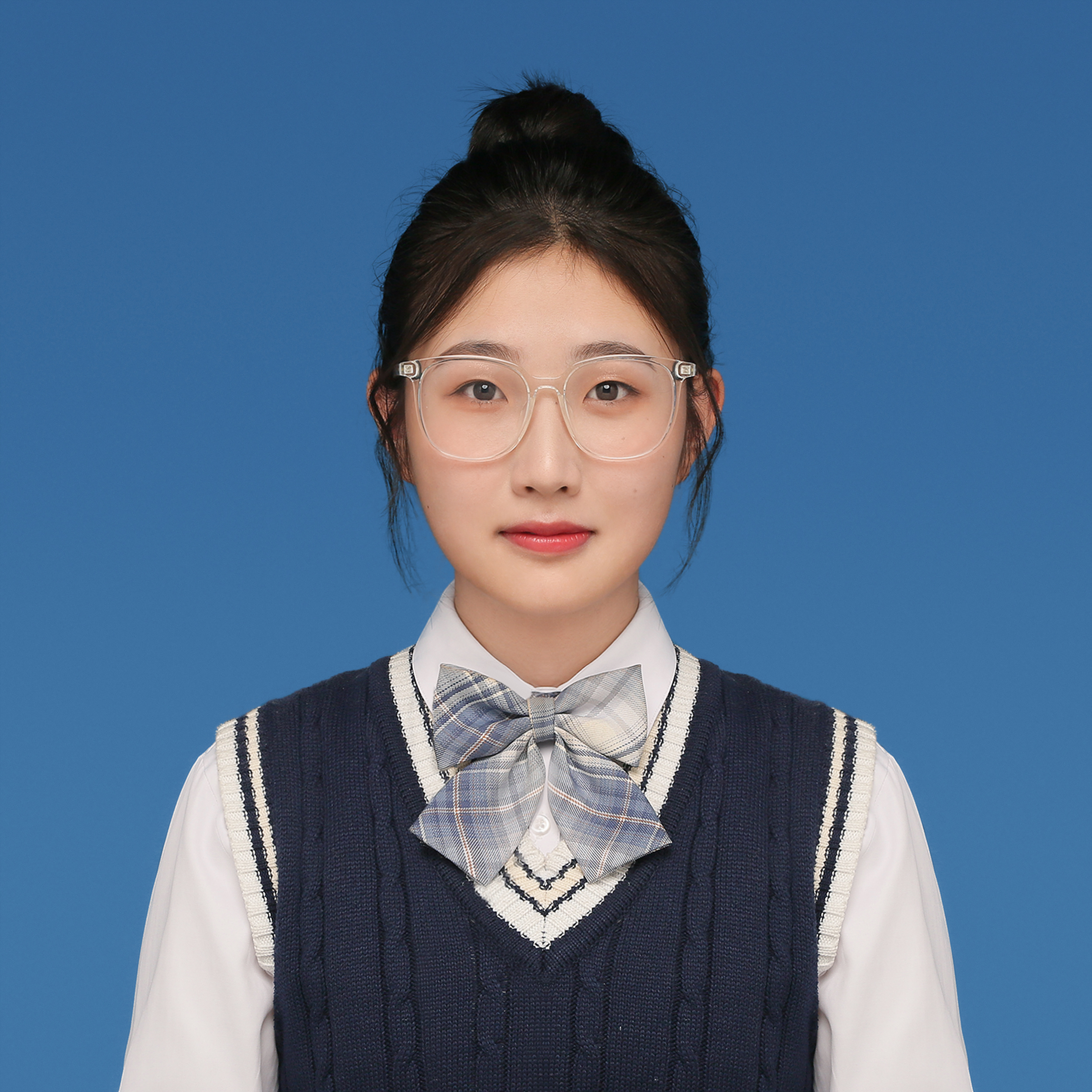 高教员 照片