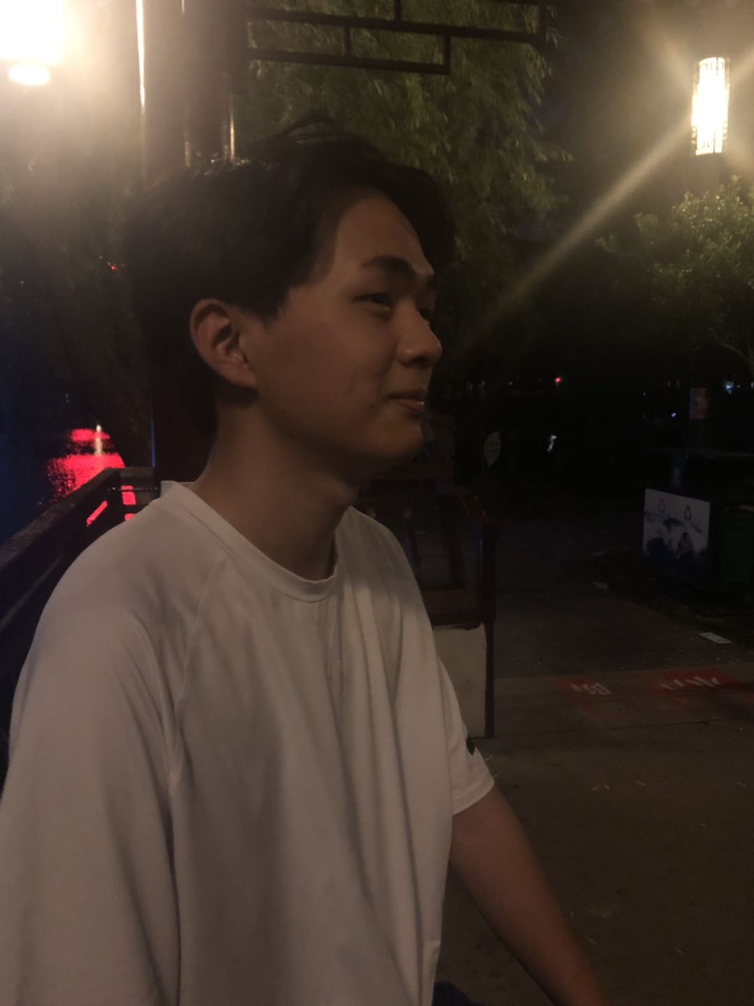 陈教员 照片