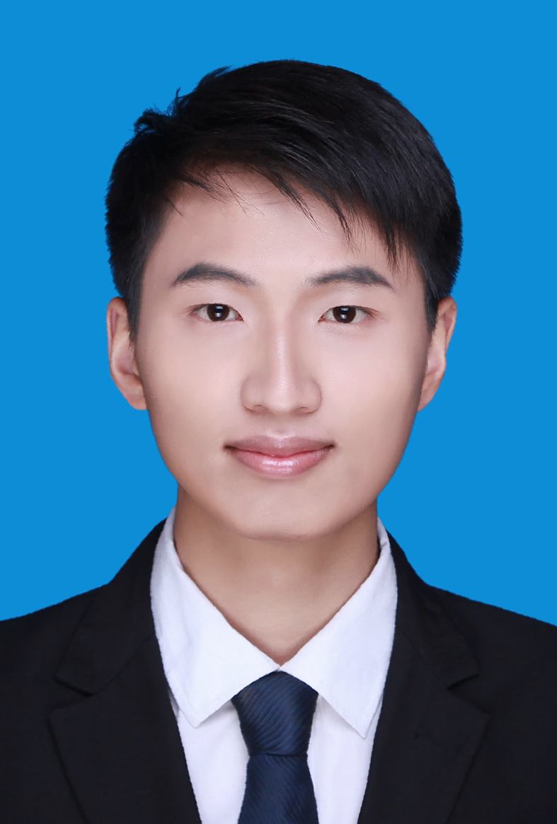 梁教员 照片