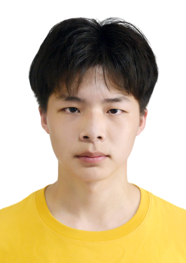 李教员 照片