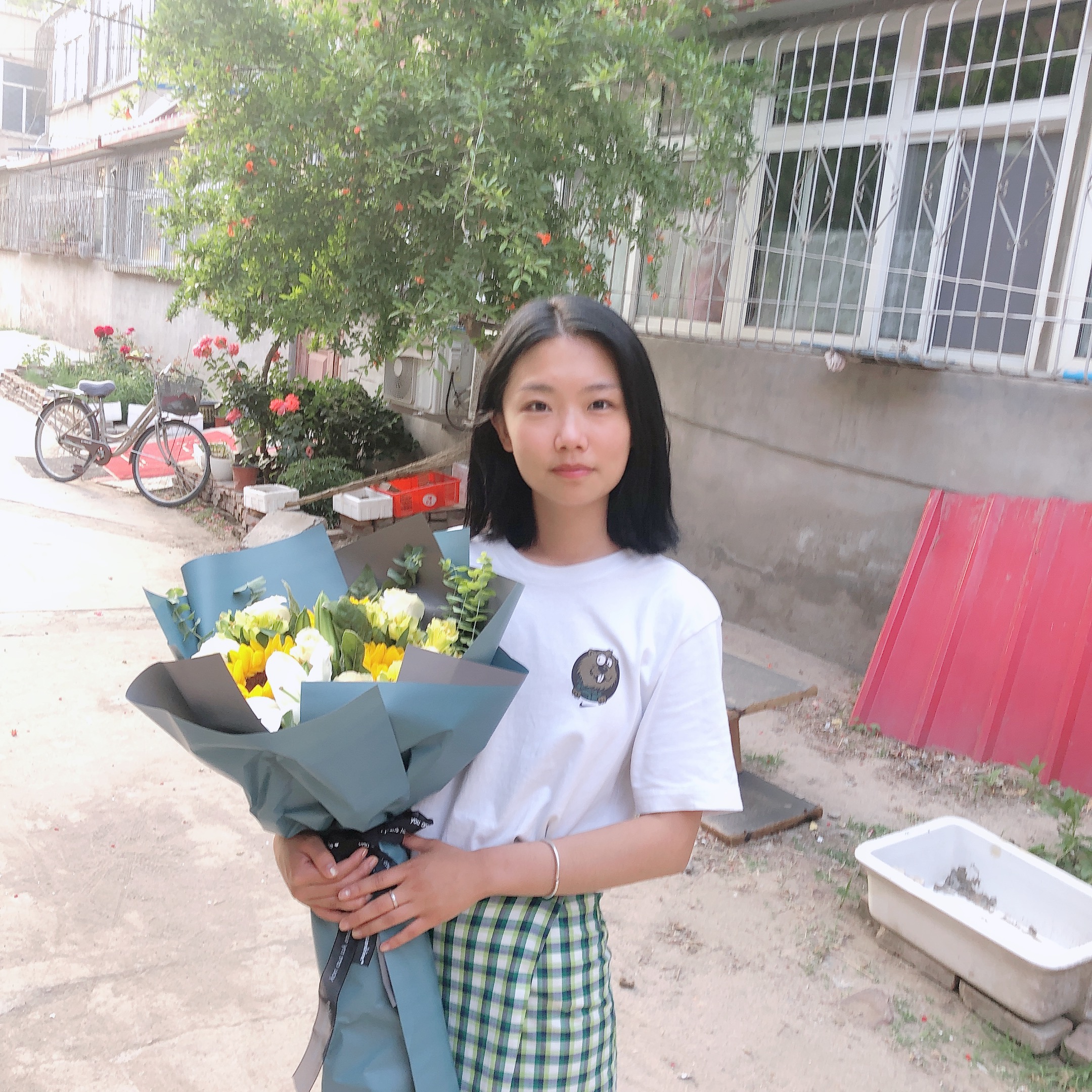 李教员 照片