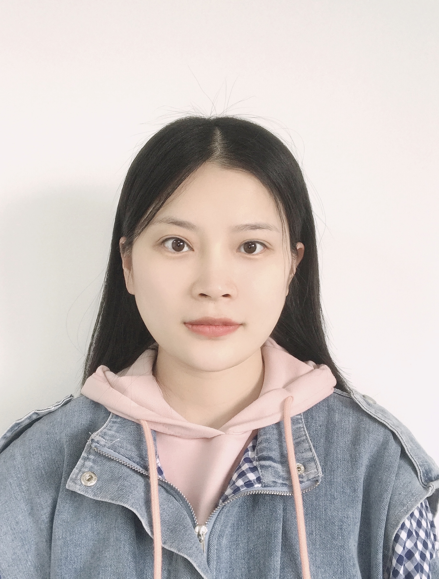 张教员 照片