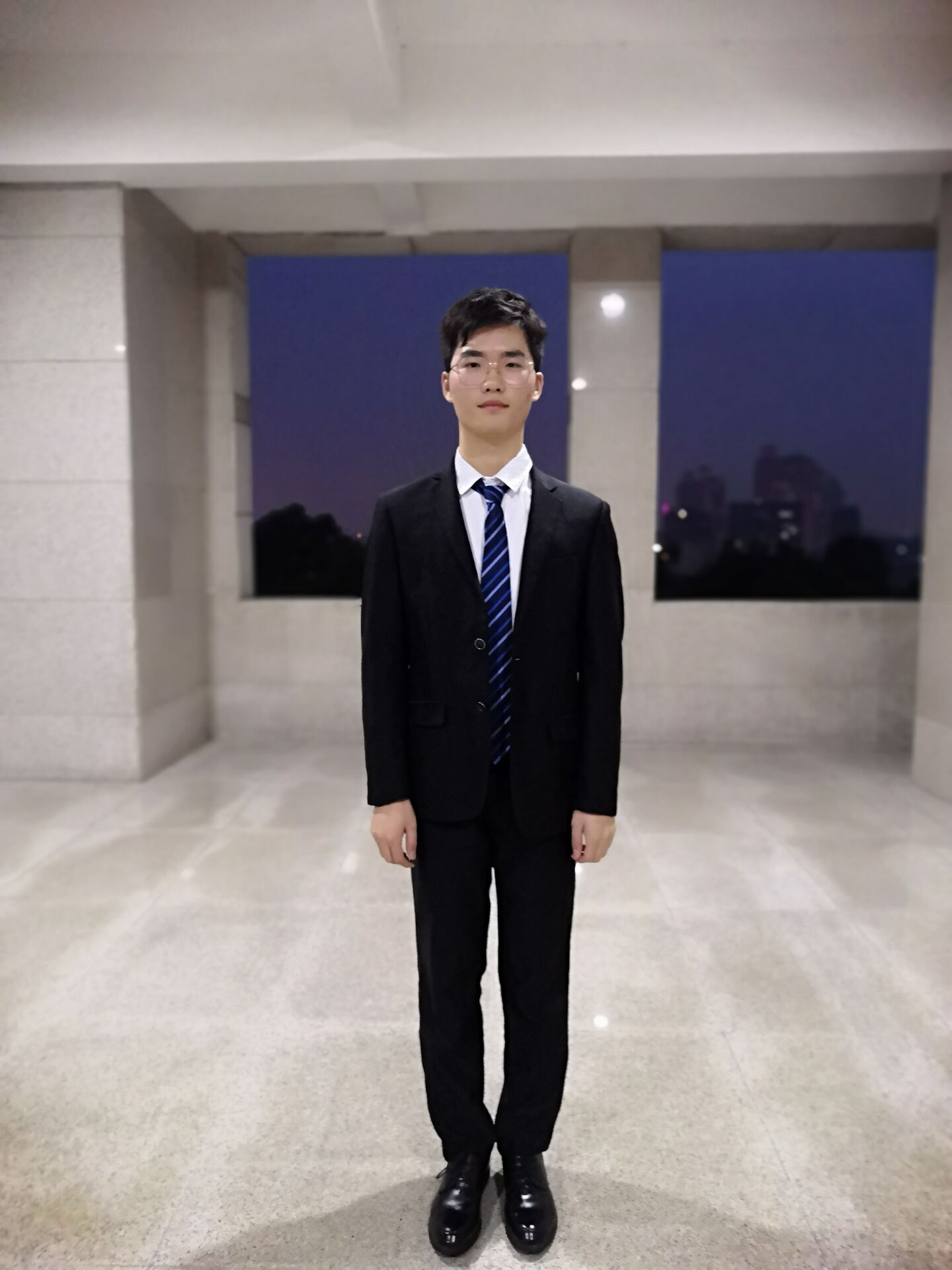 许教员 照片